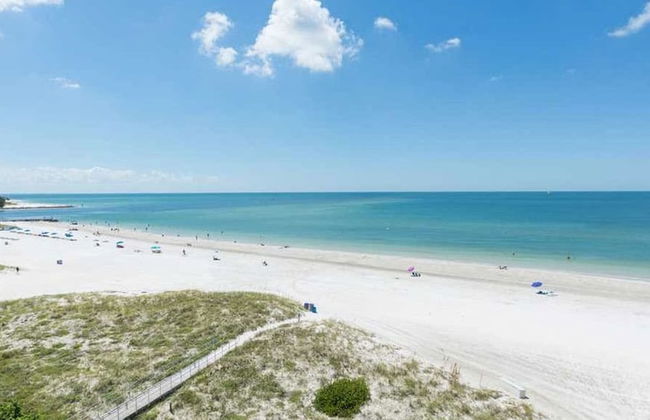 The Crown House 4b Pool Home 6 Mins to IR Beach - Photo 32