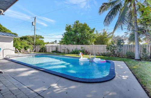 Boca Beauty - Stylish Home With Pool 3 Bedroom Home by RedAwning - Foto 98