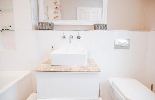 St Michaels Town House - Elegant and Large Holiday Home in the Heart of Gloucester - Foto 40