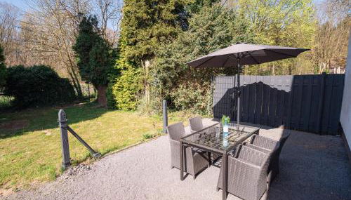 Wohlfühloase - Moderne Ferienwohnung mit großem eingezäuntem Garten in Alleinlage an Feld & Wald, Natur pur trifft auf Komfort, Wellness und gute Erholung - Foto 4, Garden, Garden view