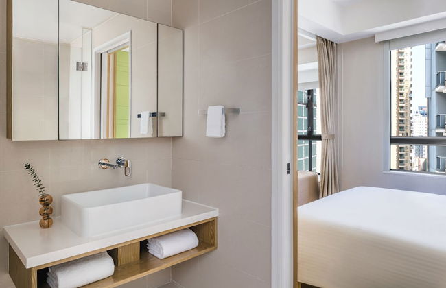 Ying’nFlo, Hong Kong, Wan Chai by Langham Hospitality Group - Photo 36