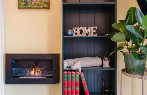 Casa Anastasia with private patio by GardaDoma - Foto 7