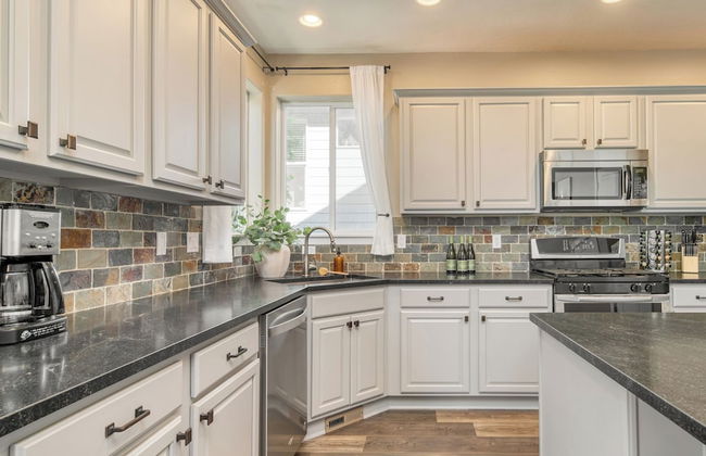 Ponderosa Pines by Avantstay Gorgeous Deck, 10 Mins From Central Bend Family Friendly, - Foto 16