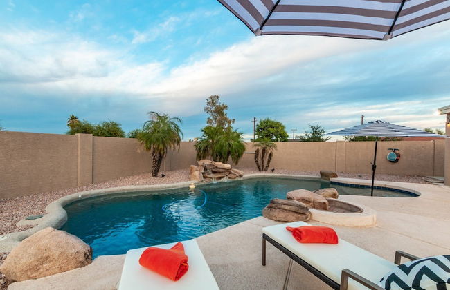 The Golden Cactus Phoenix - Photo 33