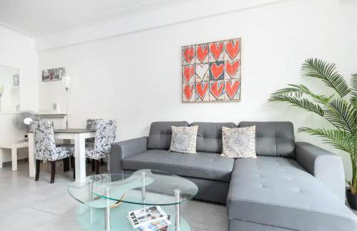 Beautiful & spacious 2 bed Apt near Nice Center - Photo 4