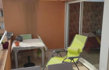 Appartement avec grande terrasse à 15 mn de la mer - Foto 8