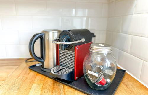 Modern Family Home near Reculver - Sleeps 8 - Pets Friendly! - Photo 7