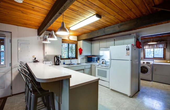 98SL - Hot Tub - BBQ - Pets Ok - WiFi - Sleeps 6 - Foto 5