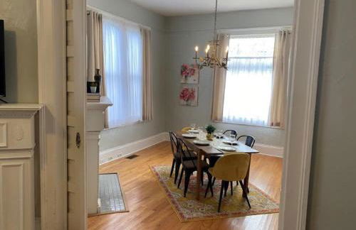 Dauphin District Darling #1-Downtown, Restaurants - Foto 41