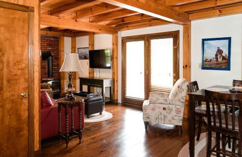 Lakefront Cabin Getaway near Columbia, Kentucky - Foto 9