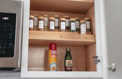 962 Townhouse 3BR Near Downtown Beaches and Wineries - Photo 29