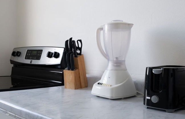 Flamenco Beach 2BDR Oceanfr Pool Parking - Photo 21