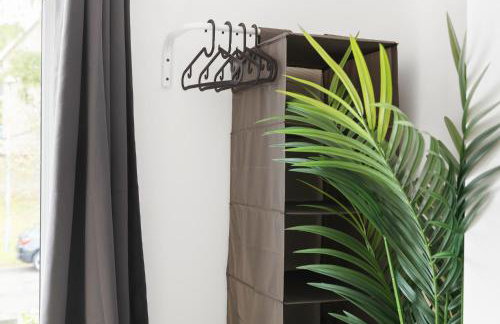 Stanion Luxurious 3 Bedroom Modern House Northamptonshire, Double, Twins, Single, Free Parking, Free Wi-Fi, Pets, Up to 8 Sleeps, 4 Smart TVs - Foto 19