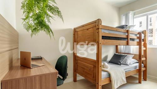 Acogedor con Área de Ocio, Minimercado y Parque Infantil - Foto 5