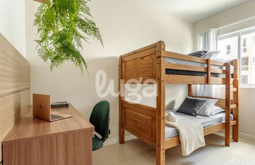 Acogedor con Área de Ocio, Minimercado y Parque Infantil - Foto 5