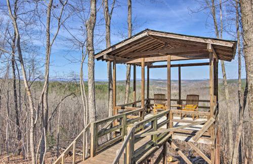 Blue Ridge Retreat with Mountain Views and Deck - Foto 27