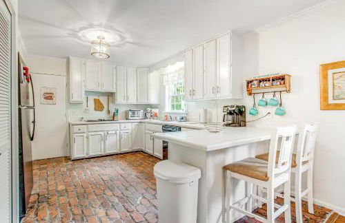 Relaxing, dog-friendly home with furnished patio, washer/dryer, WiFi, & AC - Foto 17