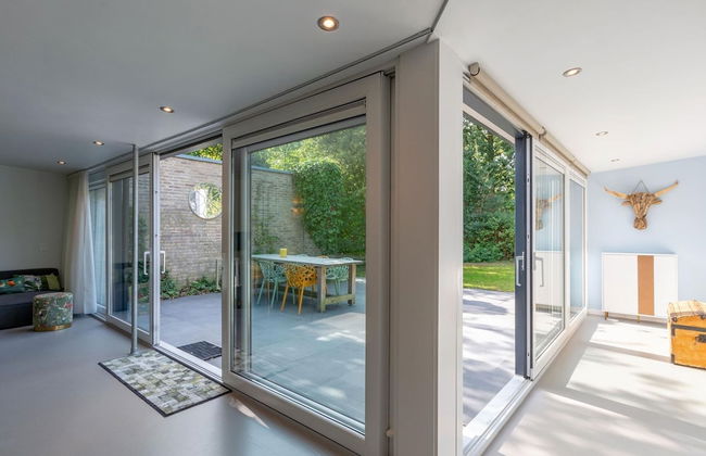 Radiant Bungalow With Patio at Duinland - Foto 24