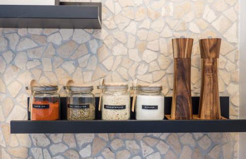 SCHWARZLINS LoftRaum - Stilvolles Apartment mit Smart TV, NETFLIX, Disney Plus, schnellem WLAN, Parken, Nespresso - Foto 12