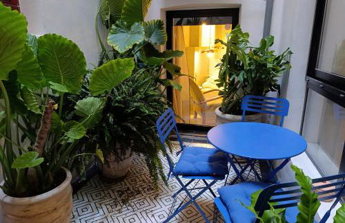 Beautiful Duplex Private Patio Alicante Center - Foto 48