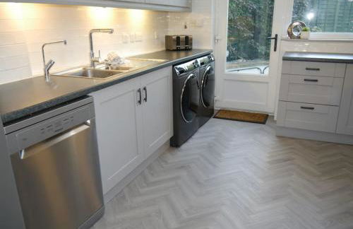 Lilac Cottage -Sleeps 6 -HOT TUB - Foto 12