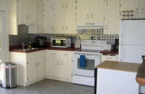 Pet-Friendly Cabin Rental for Family Getaway in Lexington, Virginia - Foto 7