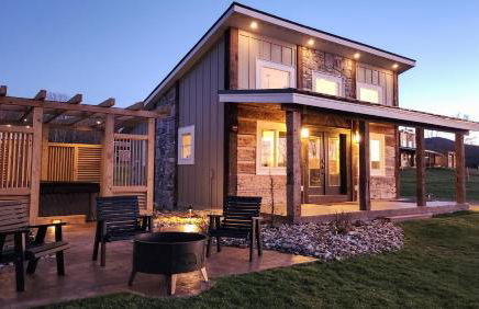 Valley View Resort Cabin 16, 1-Bed, Modern-Luxury with Hot Tub in Canaan Valley, WV - Photo 1