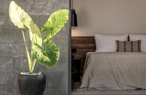 AKU Suites with private pools - Photo 17