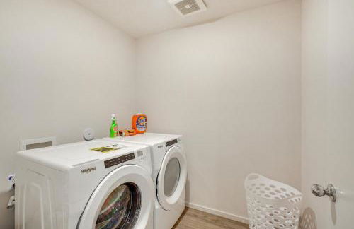 Walk to The Plains Golf Course Getaway in Cheney! - Foto 22