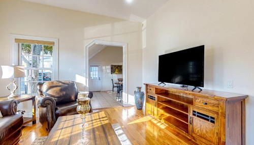 Bianca's House - Photo 3