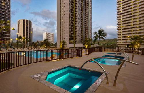 7FL Remodeled, Close to Beach & Dining with Free Parking - Photo 124