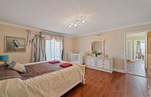 Gorgeous Villa with Private Heated Pool - Foto 45