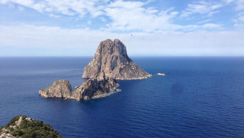 Descubre Ibiza a bordo de un autobús - Foto 2