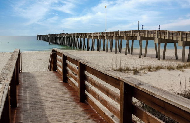 3BR Home /beach Access/spacious Deck/zoo Across - Foto 36