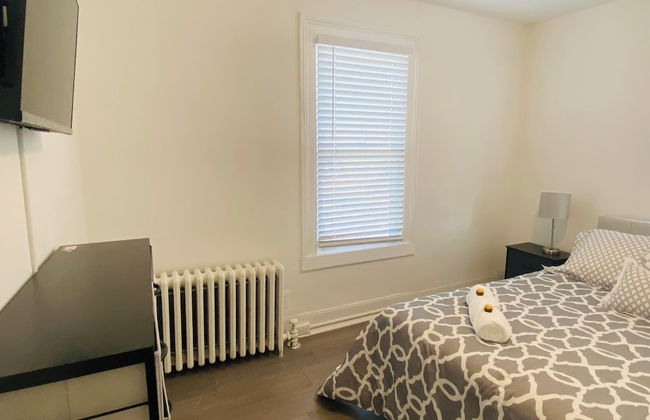 Modern Private Share Bedroom Bus stop to NYC - Foto 6