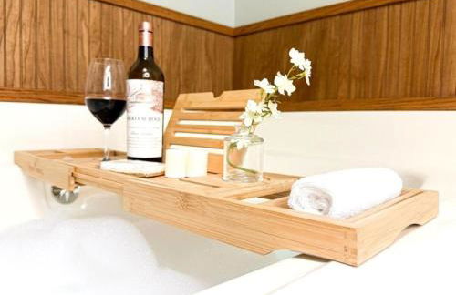 Forest Home with Deck, EV Station, King Beds - Foto 8