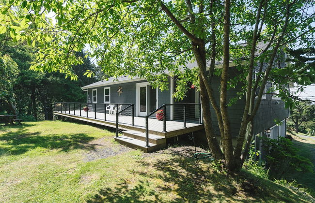 Anchor's Retreat by Avantstay Gorgeous Clift Top Views w/ Incredible Patio - Photo 29