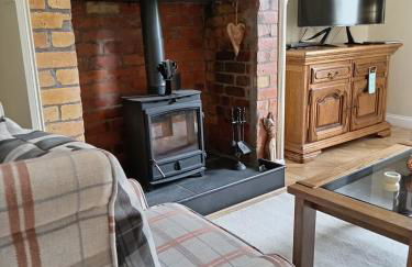 Birchwood Cottage - In the Heart of Wooler - Photo 10