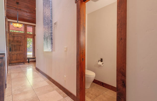 Lux Townhome Next to Village by Sierra Getaways - Photo 26