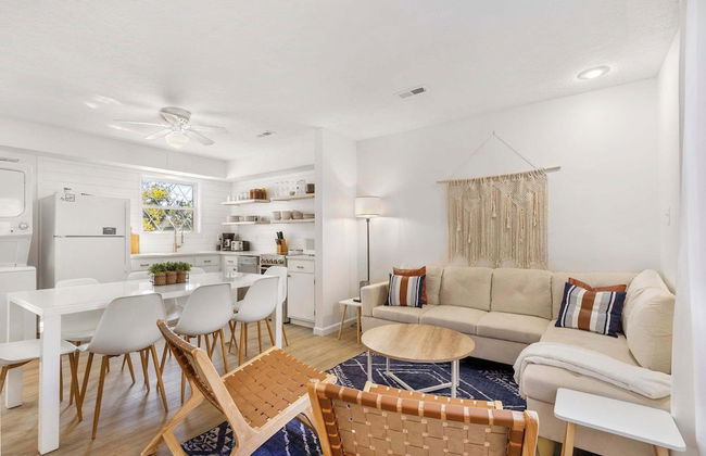 Tranquil Woods Retreat Branson - Photo 17