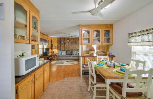 Satsuma Home with Fire Pit and Dunns Creek Access! - Foto 9