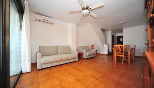 Orange Park Duplex Atico Familiar - Photo 4