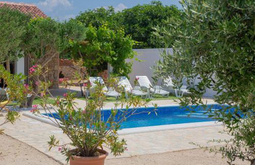 Holiday home Tina with Private Pool - Foto 13