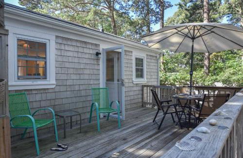 Cottage w Private Association Pool - Photo 3