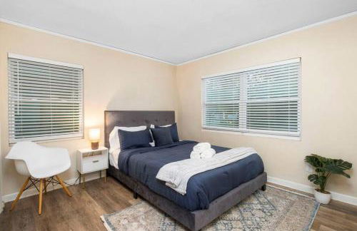 Modern Home Near UF, Stadium - Private Gazebo - Foto 25