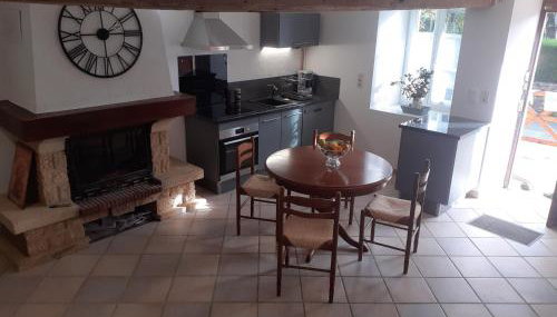 DANS LA MAISON D'A COTE - Foto 3