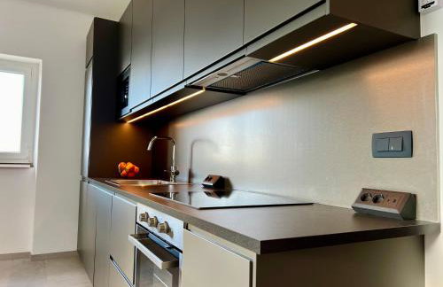 Newly Refurbished Komiza Haven - Photo 19