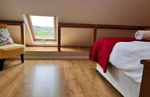 Blue Anchor House - Seaview, Hot Tub Apartments - Photo 38