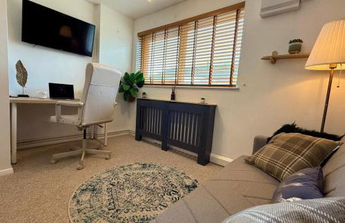 Modern 3 Bedroom Bungalow, EV Friendly, Parking Included - Foto 16