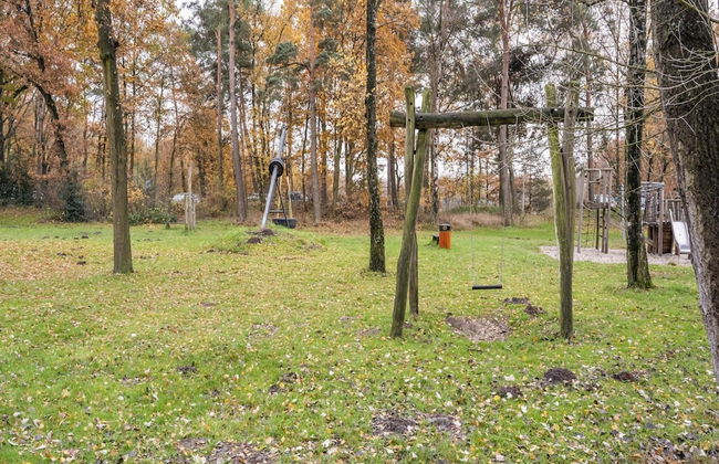 Family Bungalow by the Fen - Photo 28